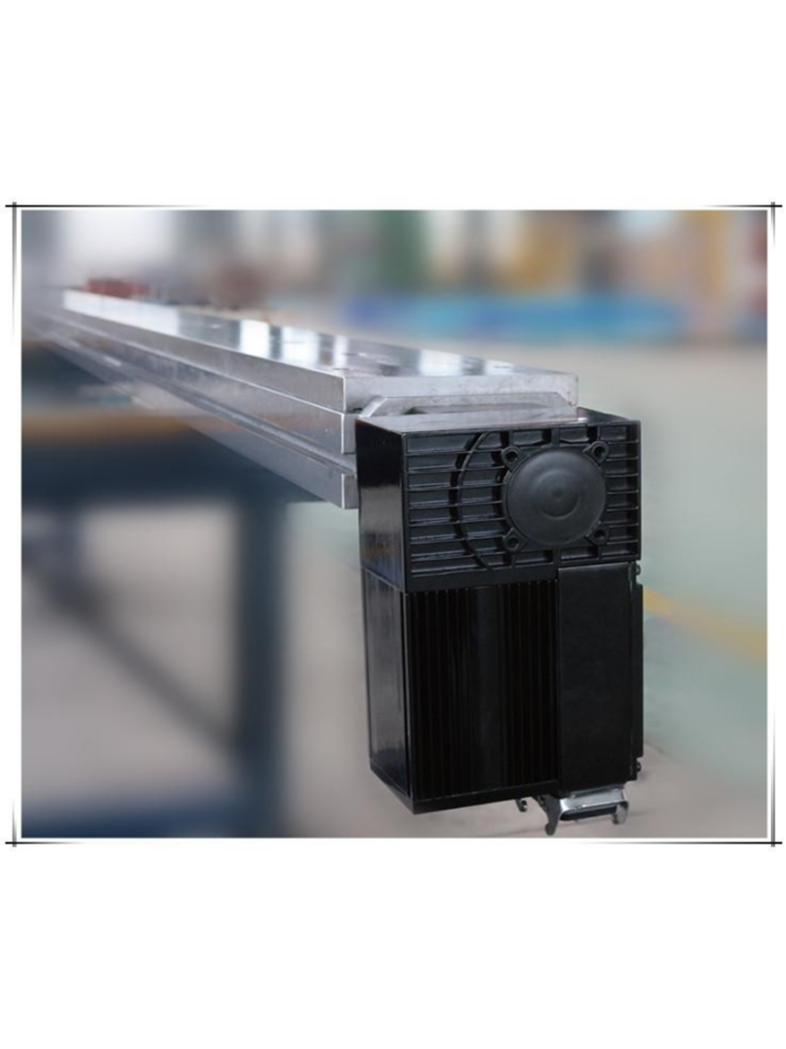 compensates the working table